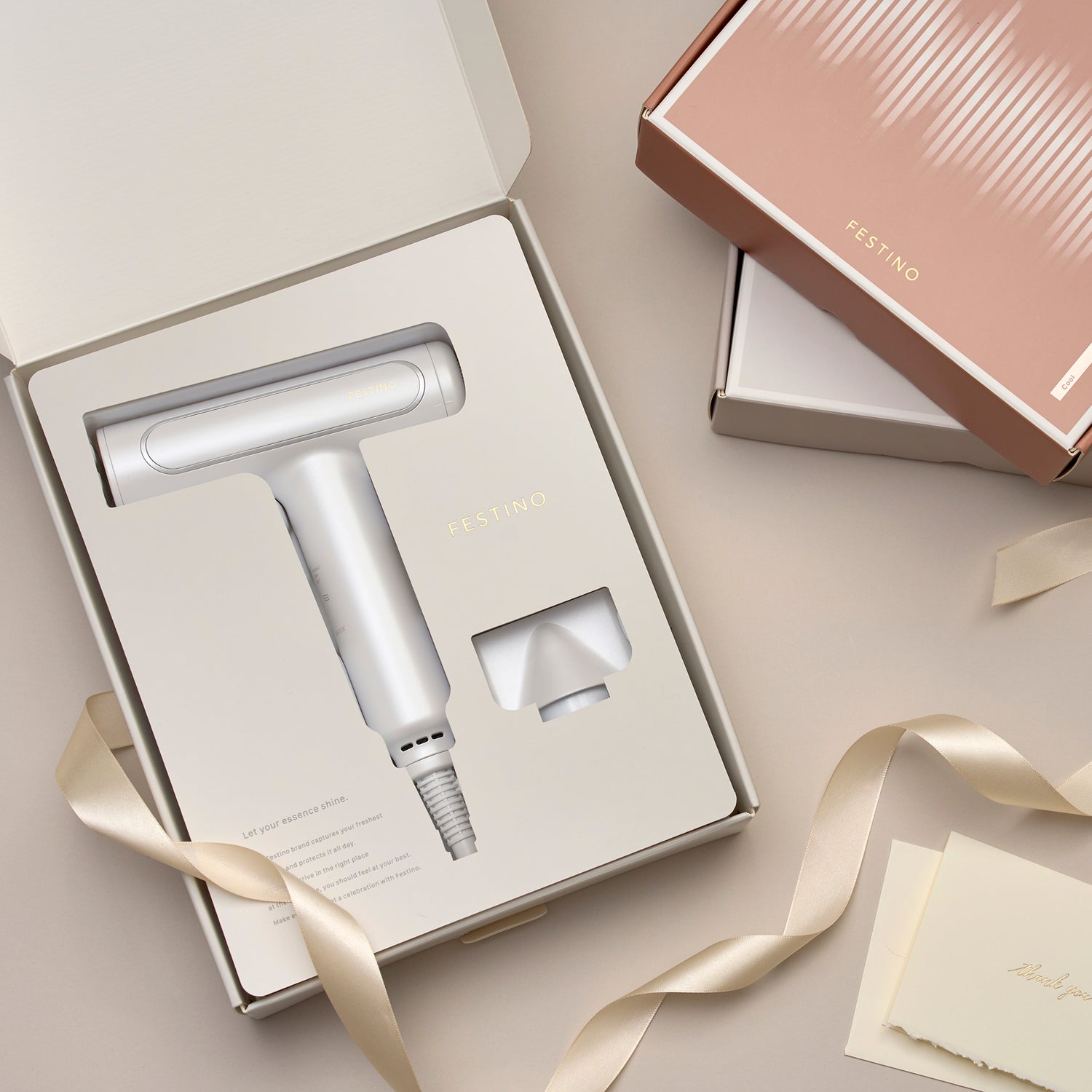 ［特典付］ツヤモイスト ドライヤーRe